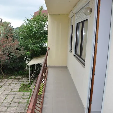 Balaton 85