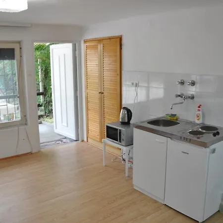 Balaton 85 Apartment Balatonalmadi