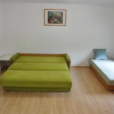 Apartment Balaton 85 Balatonalmadi